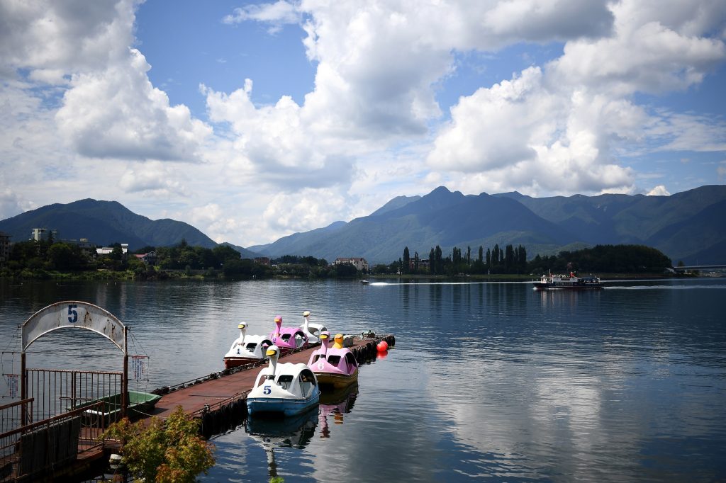 A general view shows the lake of Kawaguchiko near Mount Fuji in Kawaguchiko on September 10, 2019. (AFP)