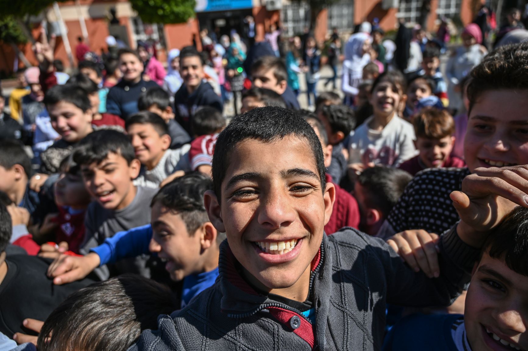 Syrian students play during the break time at Sehit Duran primary school in Adana on March 18, 2019. (File photo: AFP)