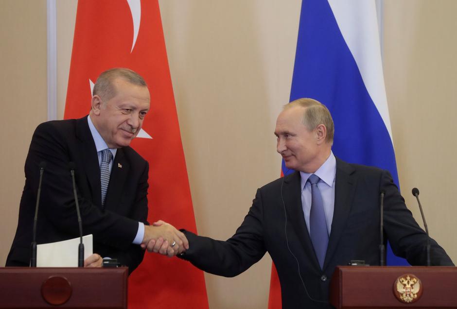 Russian President Vladimir Putin and Turkish President Recep Tayyip Erdogan at Russian-Turkish talks in the Black sea resort of Sochi, Russia. (Reuters)