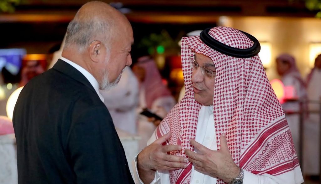 Saudi Research and Marketing Group (SRMG) Chairman Abdulrahman bin Ibrahim Rwaita and Japan’s Ambassador to Saudi Arabia Tsukasa Uemura in conversation at the reception in Riyadh on Monday.