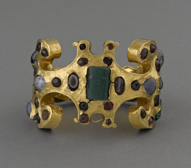 This inlaid bracelet was found at the necropolis of Yahmur in Syria during the third century. (Supplied)