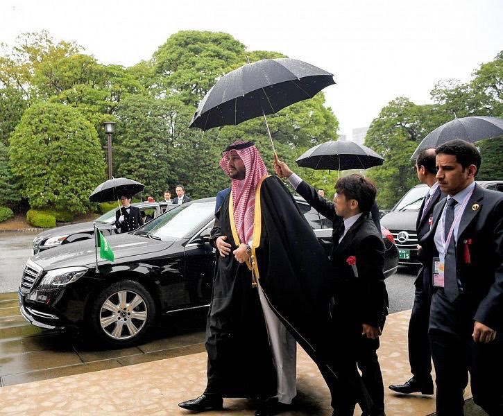 Prince Turki bin Mohammed bin Fahd bin Abdulaziz congratulated Japan's Prime Minister Abe on the enthronement of Emperor Naruhito. (Supplied)