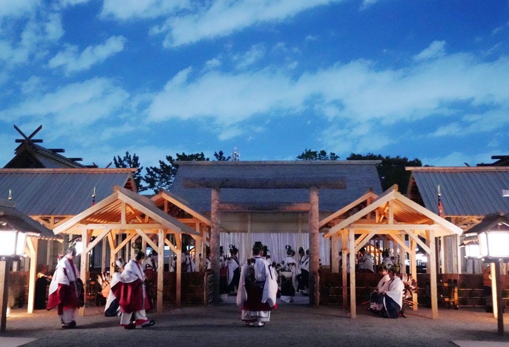 The day's banquet, held after Daijosai was performed by the Emperor from Thursday evening to early Friday, was joined by more than 280 people. (AFP)