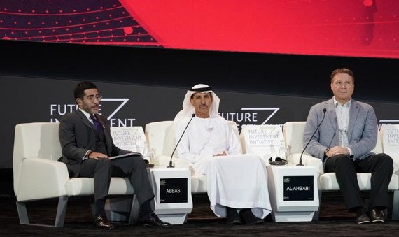Editor-in-Chief of Arab News Faisal Abbas moderates the “Future of Space Exploration” panel discussion at FII in Riyadh on Oct. 30, 2019. (AN Photo/ Ziyad Al-Arfaj)