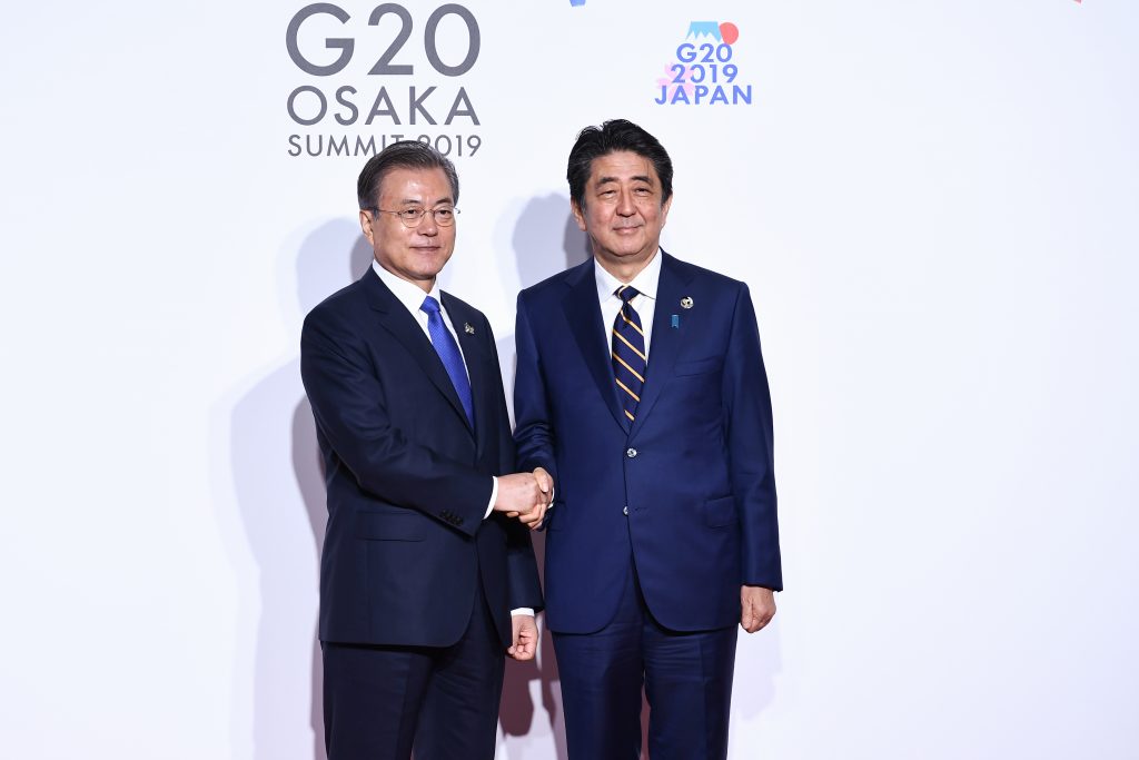 Tokyo and Seoul hope that the expected ministerial meeting will improve the soured ties between Japanese Prime Minister Shinzo Abe and South Korean President Moon Jae-in. (AFP)