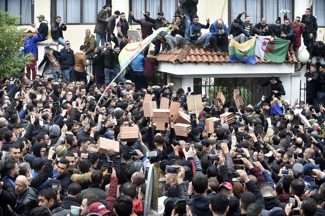 Algeria’s contentious presidential election campaign is highlighting the vast gap between youth at the heart of a reformist protest movement and an ageing elite they see as clinging to power. (AFP)