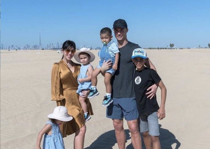 Cristiano Ronaldo poses with his family on a beach in Dubai. (Dubai Media Office)