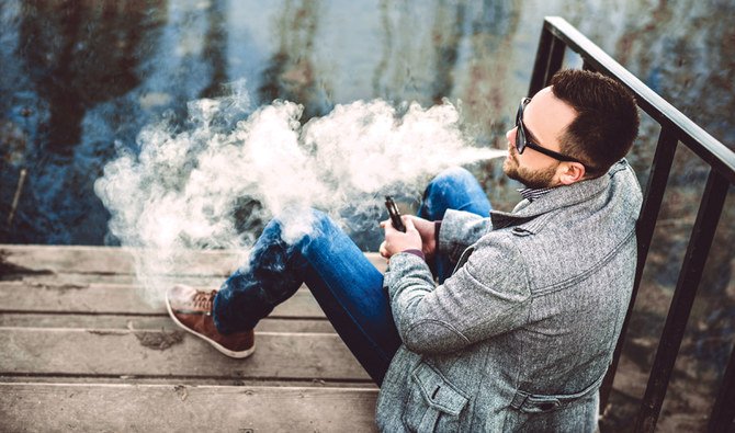 Concerns over at least 7 deaths in the US, seemingly linked to vaping, have led to a series of bans across America. (Shutterstock)