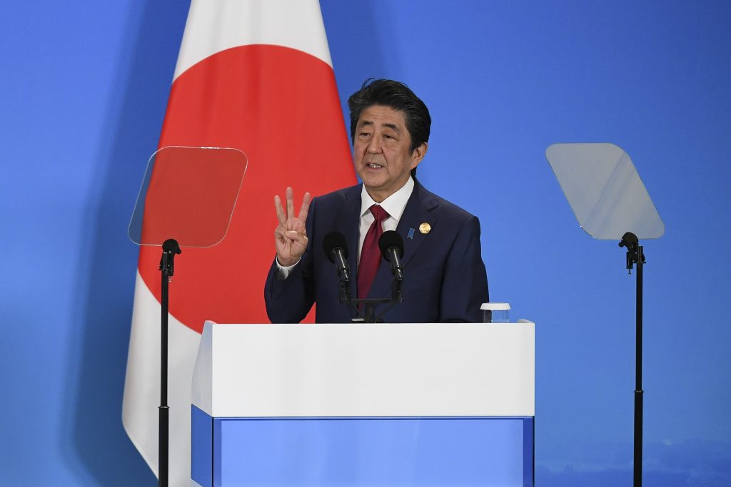 Japanese Prime Minister Shinzo Abe's policy speech Monday that highlighted his government's efforts in rebuilding the country's finances. (AFP)
