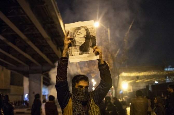 Protests broke out for a second night in a row on January 11, 2020 after Iran admitted to having shot down a Ukrainian passenger jet by mistake, killing all 176 people on board. (AFP)