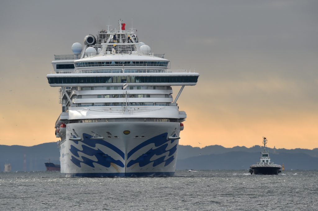 The Diamond Princess cruise ship with over 3,000 people on board arrives at Yokohama port on Feb, 6, 2020. (AFP)