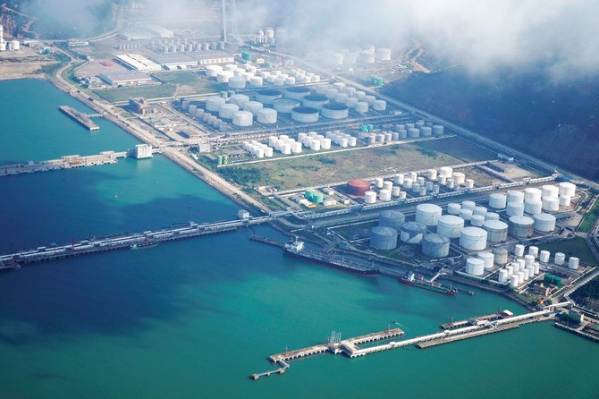 Oil and gas tanks are seen at an oil warehouse at a port in Zhuhai, China. (Reuters)