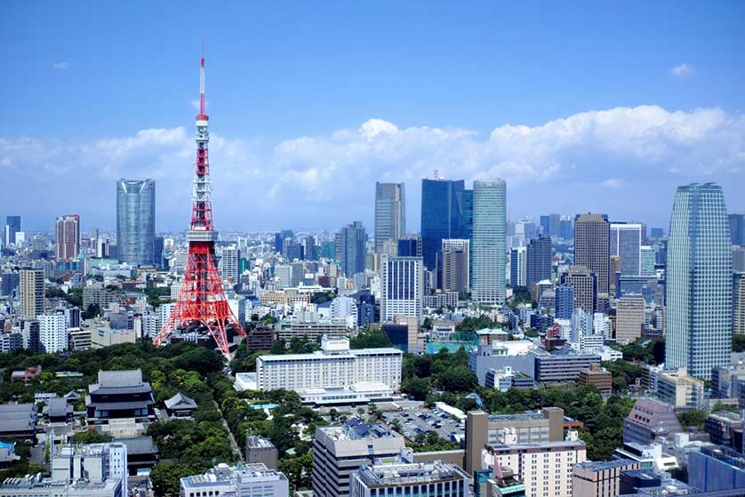Earthquake rattles Tokyo in the early morning