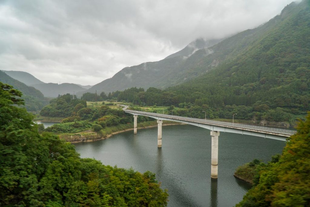 The route through the three prefectures forms a diamond shape when they are joined together by lines on a map, hence it is dubbed the Diamond Route. (Diamond Route Japan website)