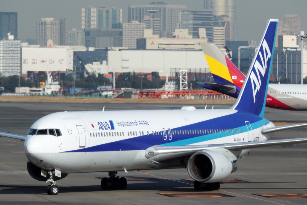 An All Nippon Airways Boeing 767-300 aircraft, operating on its second charter flight from the Chinese city of Wuhan which was arranged by Japan's government to evacuate its citizens ,Jan. 30, 2020. (AFP)