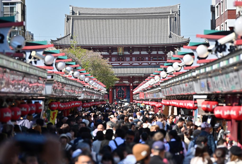 People visiting Sensoji temple in Tokyo's Asakusa district on April. 16, 2019. (AFP)