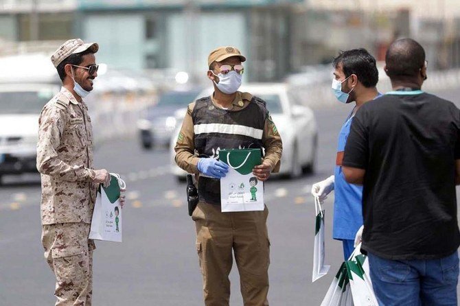 Saudi Arabia’s interior ministry announced on Friday a lockdown in six neighborhoods of Madinah to prevent the spread of coronavirus. (File/SPA)