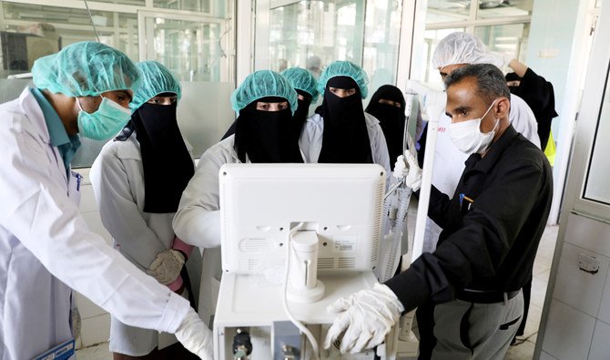 Nurses receive training on using ventilators, recently provided by the World Health Organization at the intensive care ward of a hospital allocated for novel coronavirus patients in preparation for any possible spread of the coronavirus disease (COVID-19), in Sanaa, Yemen April 8, 2020. (REUTERS)