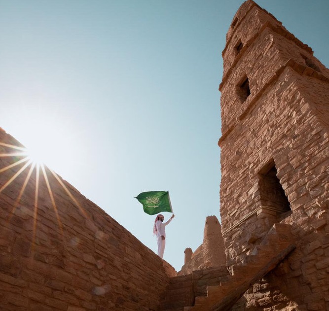 With public movement restricted during the COVID-19 pandemic, Saudi photographer Ahmed Al-Hamwan sees hope for the future through his lenses. (Supplied)