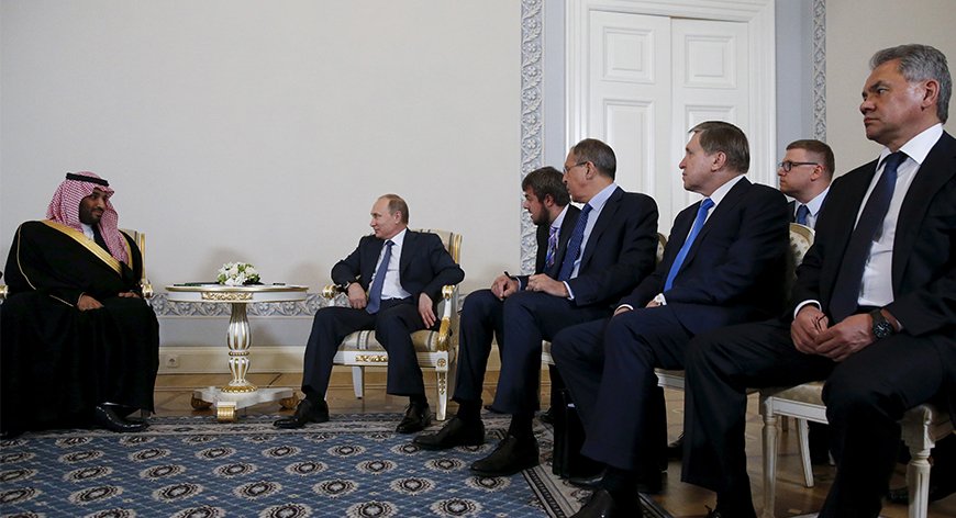 Prince Mohammed bin Salman and Vladimir Putin meet at the Konstantin Palace in St. Petersburg, Russia, June 18, 2015. (Reuters)