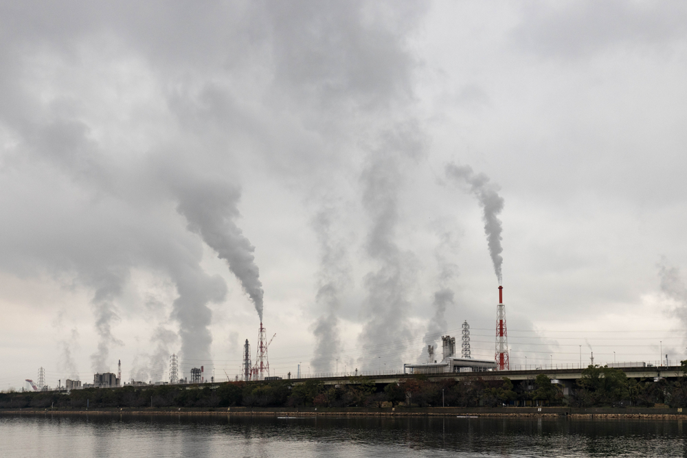 Domestic emissions stood at 1,240 million tons of carbon dioxide equivalents, hitting the lowest level since the data began in fiscal 1990. (Shutterstock)