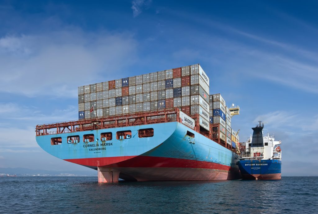 Bunkering tanker Vitaly Vanykhin container ships Cornelia Maersk on Nakhodka Bay, Japan.  (Shutterstock)