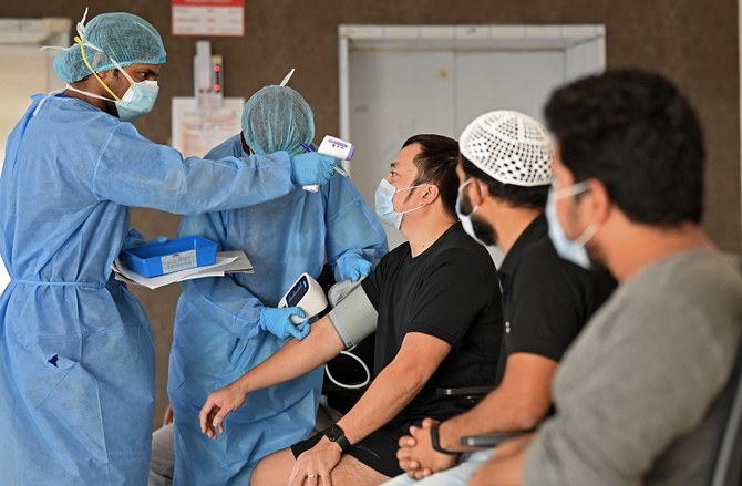 The UAE reported 532 new cases of the virus on Saturday, taking the total to 9,813 with 1,887 full recoveries. (File/AFP)