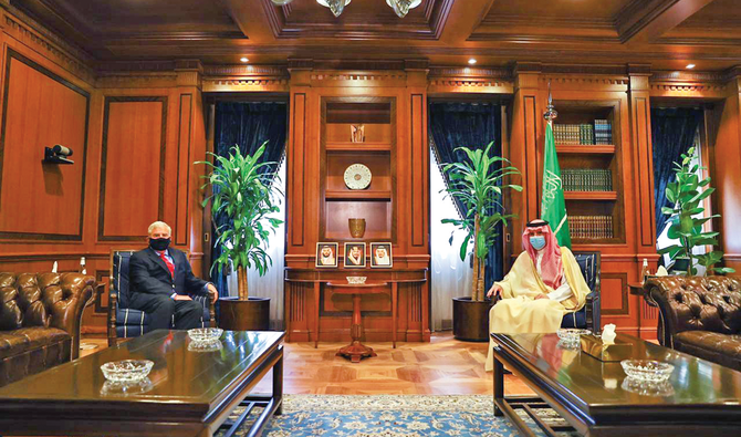 Saudi Minister of State for Foreign Affairs Adel Al-Jubeir meets the US Ambassador to the Kingdom John Abizaid in Riyadh on Sunday. (SPA)