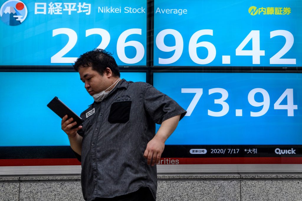 The Nikkei average of 225 selected issues on the TSE's first section was down 510.77 points, or 2.29 percent, at 21,828.46. (AFP)