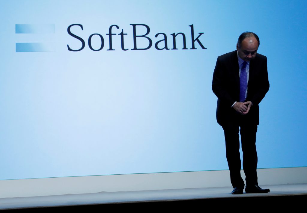 Japan's SoftBank Group Corp Chief Executive Masayoshi Son bows his head after his presentation at a news conference in Tokyo, Japan, Nov. 5, 2018. (File photo/Reuters)