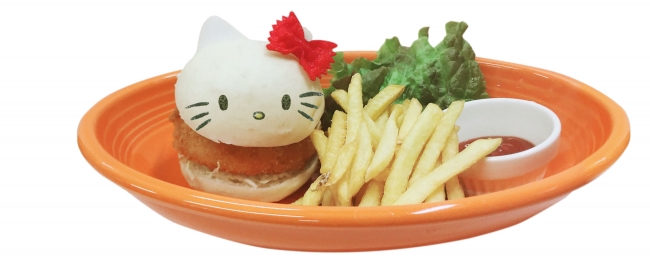 The café is open for a limited time, giving travelers and tourists only until October 20 to try out the kitty meals and drinks. (Hello Kitty)