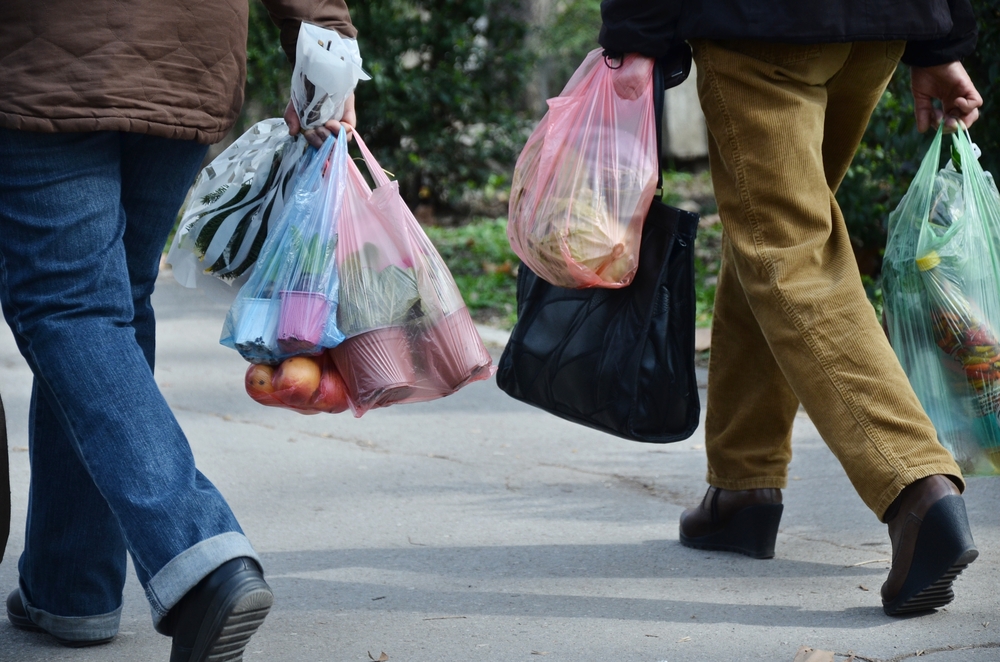 Residents are asked to cooperate by using their own shopping bags and bottles. (Shutterstock)