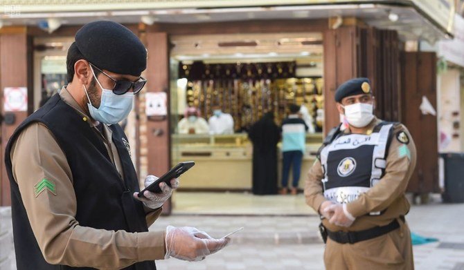 Saudi Arabia announced 56 more deaths from COVID-19 and 4,128 new cases of the disease on Saturday. (SPA)