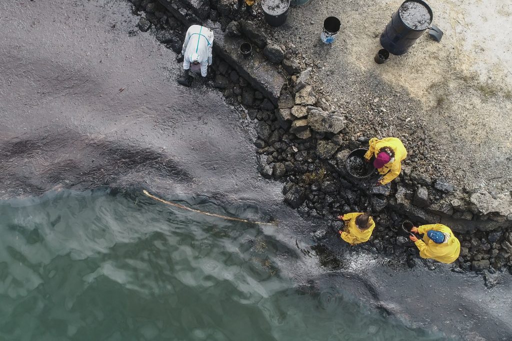 The oil spill will have a devastating impact on the marine ecosystem there, likely damaging corals and wild birds in a sanctuary. (AFP)