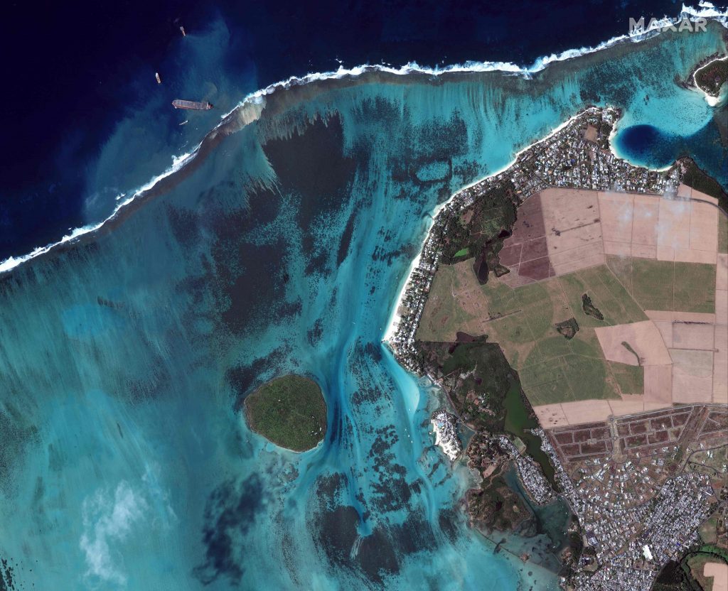 Image obtained courtesy of Maxar Technologies shows an overview of the MV Wahashio shipwreck off the coast of Mauritius, Aug. 12, 2020. (File photo/AFP)