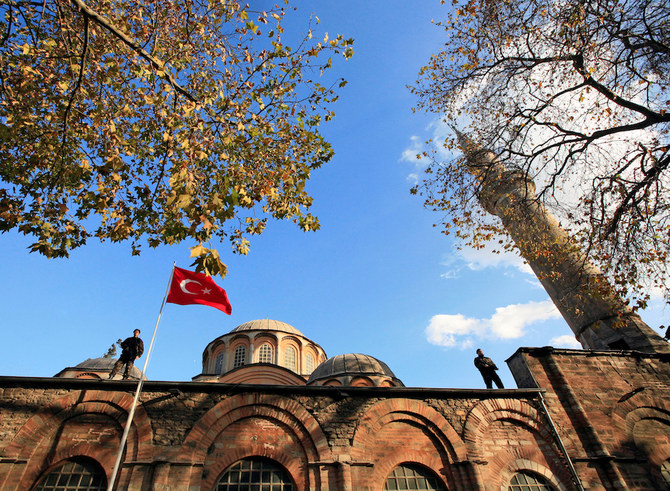 Turkish police officers stand guard atop the Kariye (Chora) museum, the 11th century church of St. Savior, during a visit by Britain’s Prince Charles and his wife Camilla, Istanbul, Nov. 28, 2007. (Reuters)