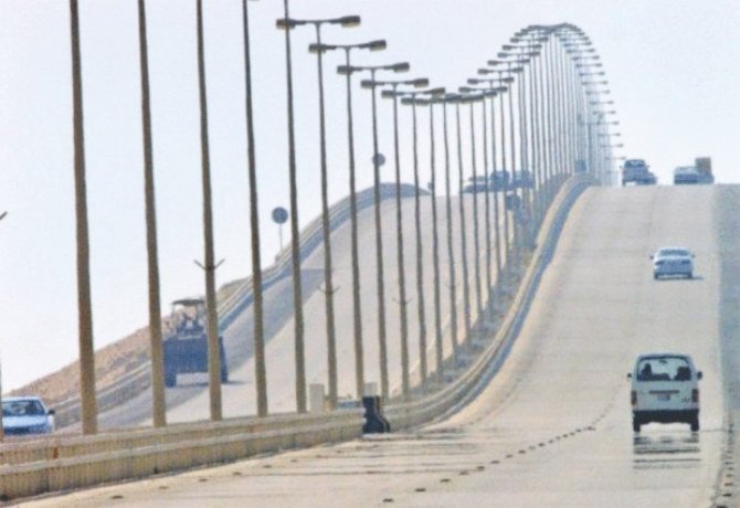 The King Fahd Causeway Bridge linking Saudi Arabia and Bahrain is now open to traffic. (AN file photo)