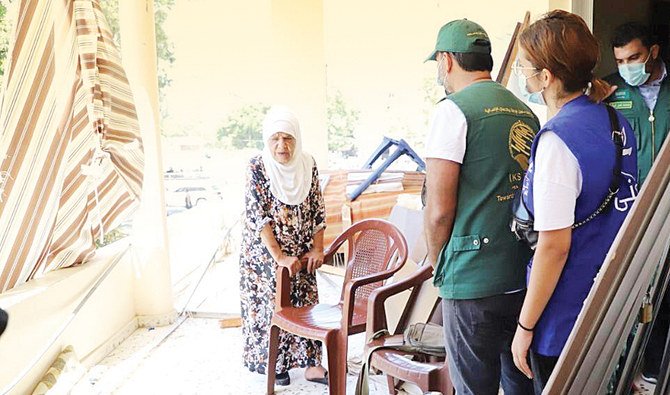 KSRelief provided urgent food supplies to affected people living in the areas adjacent to the port, covering 500 families. (SPA)