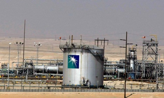 Saudi Aramco has discovered two new oil and gas fields in the north of the Kingdom, the energy minister announced on Sunday. (File/AFP)