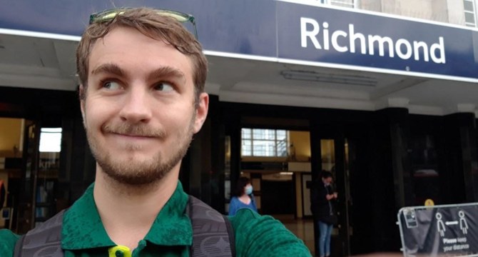 A music teacher is walking the entire length of the London Underground route to raise money for victims of the Beirut explosion. (Photo: Harry Sargeant)