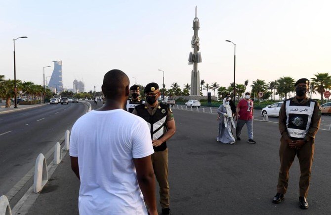 Saudi Arabia announced 30 more deaths from the coronavirus and 593 new cases of the disease on Thursday. (SPA)