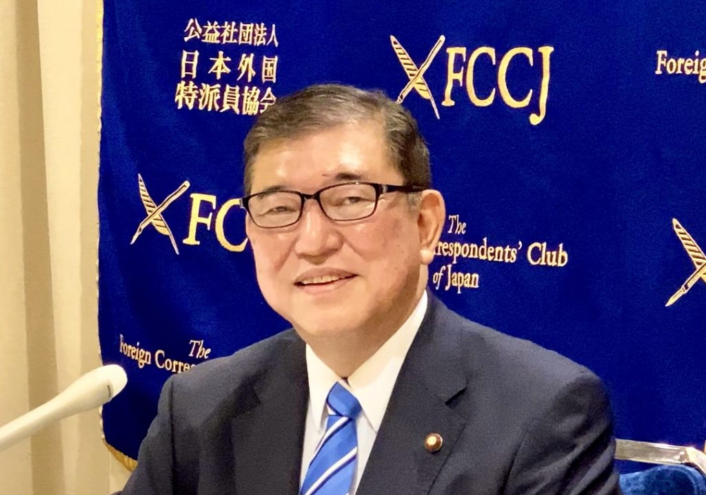 Shigeru Ishiba poses to Arab News Japan camera before he started his press conference.