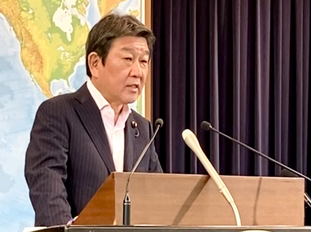 Motegi speaks at a press conference held today (September 29) at the foreign ministry in Tokyo (Arab News Japan photo)