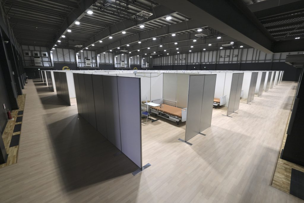 This picture shows a medical facility at the Nippon Foundation Para Arena for the Nippon Foundation Disaster Crisis Support Center, which will accomodate COVID-19 coronavirus patients with mild symptoms in Tokyo on July 30, 2020. (AFP)