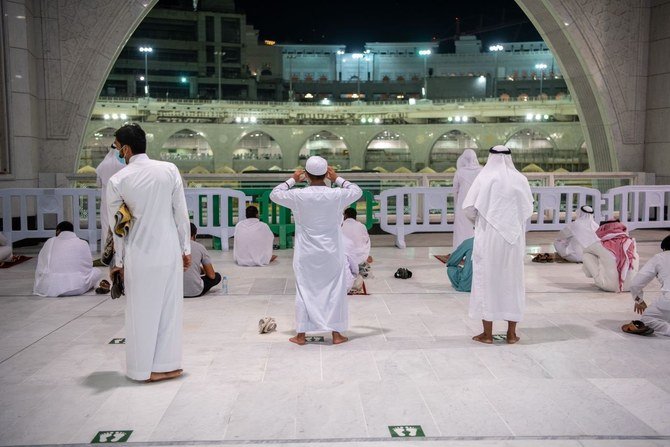 The second stage allows for prayers in the Grand Mosque and the Prophet's Mosque in Madinah. (SPA)