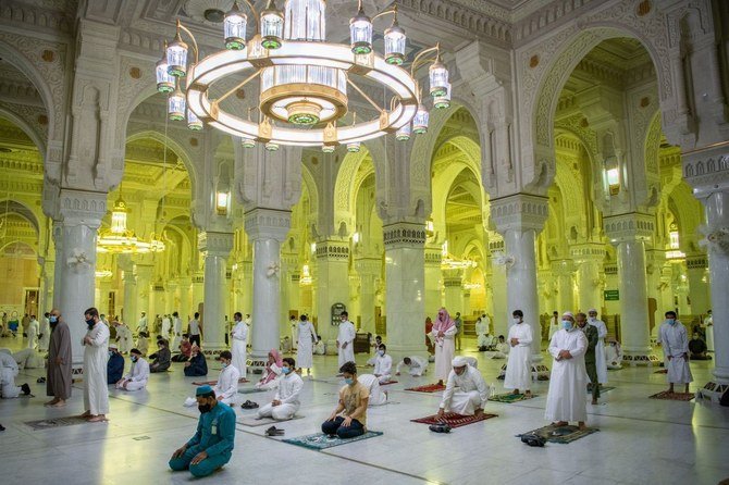 The second stage allows for prayers in the Grand Mosque and the Prophet's Mosque in Madinah. (SPA)