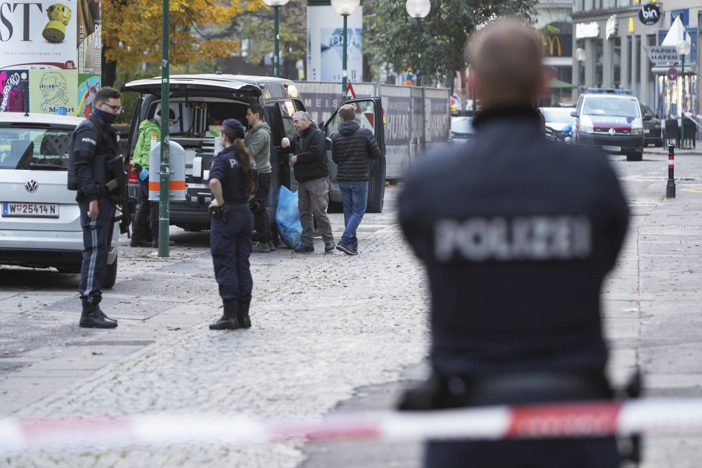 “Japan stands in solidarity with the people in Austria in this difficult time,” the ministry said stressing that “such act of violence cannot be justified for any reason, and Japan firmly condemns all forms of terrorism.” (AFP)