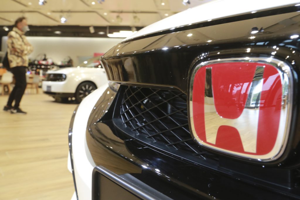 Japanese automaker Honda reported Friday, Nov. 6, 2020 that its profit rose 23% from a year earlier in the last quarter, despite a pandemic that has slammed businesses around the world. (File photo/AP)