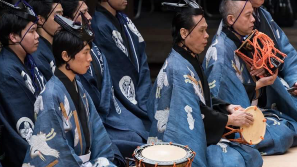 Shonosuke Okura belongs to the 16th generation of his family who has mastered the art of playing the tsuzumi. (sho-okura)