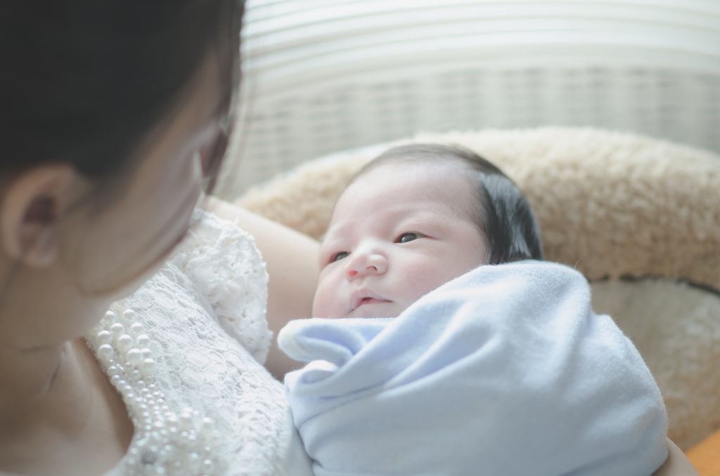 The survey suggested that the risk of suffering from postpartum depression may be increasing due to new lifestyles amid the coronavirus epidemic. (Shutterstock)